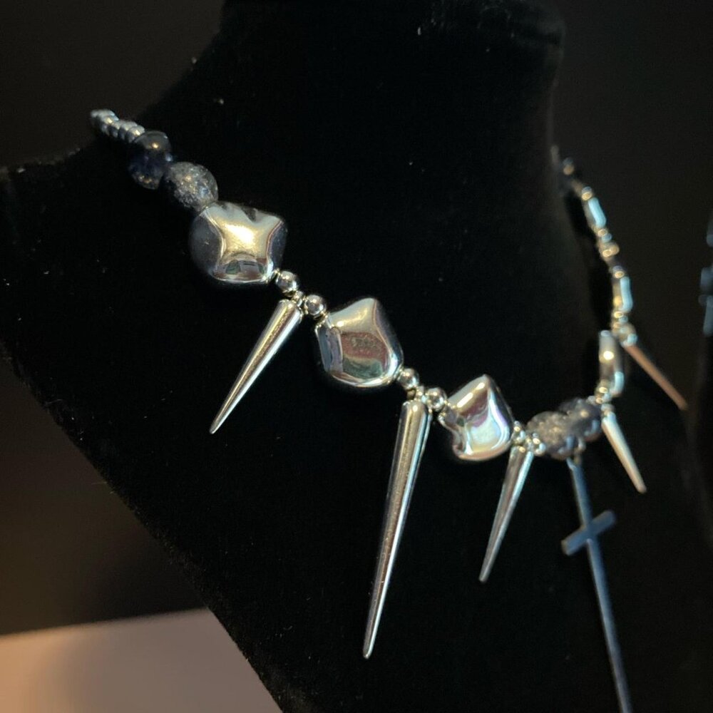 NECKLACE - Picture 3 of 5